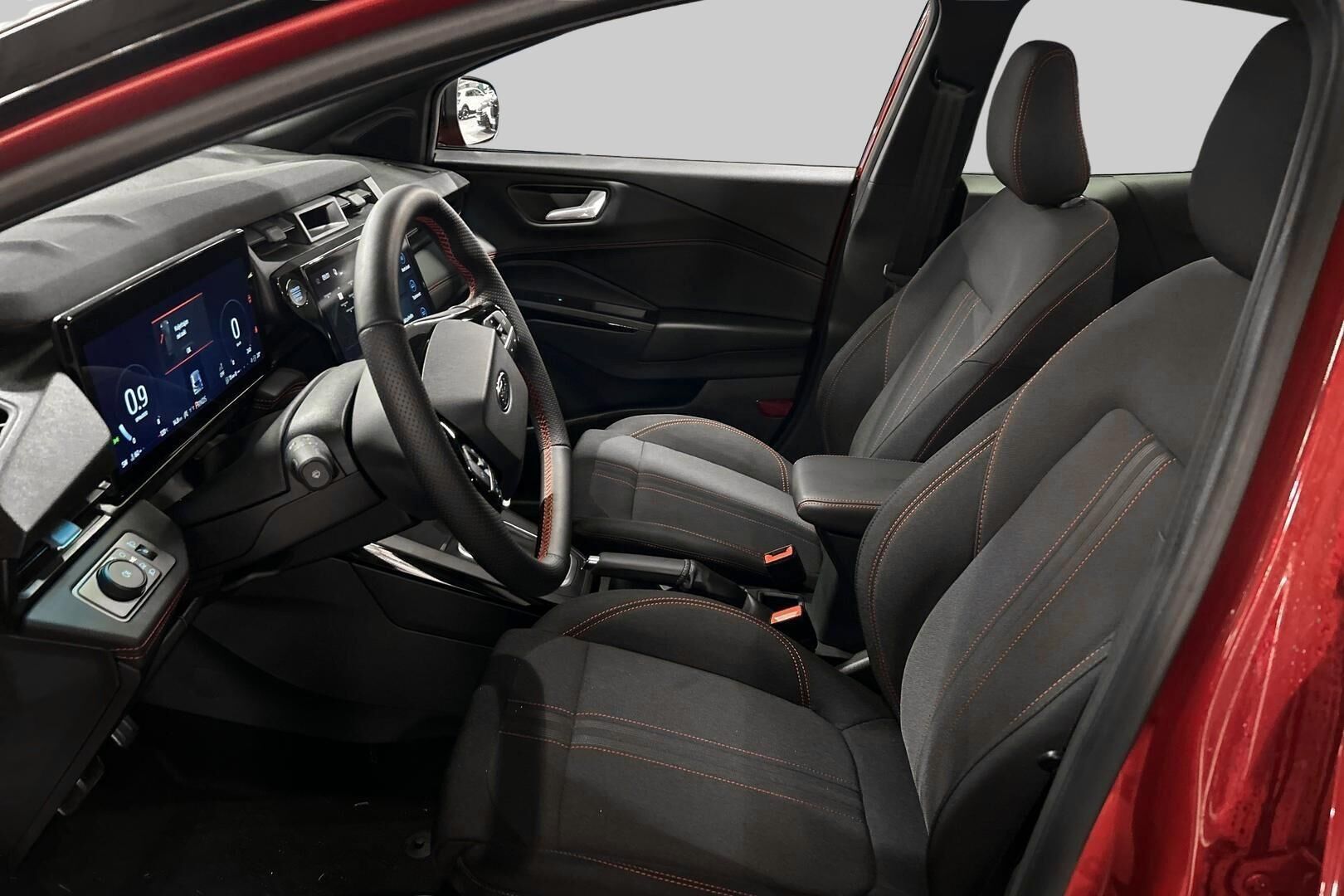 Ford Puma iso kuva 8