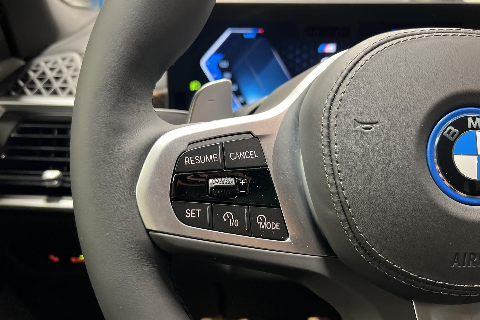 BMW X5 iso kuva 24