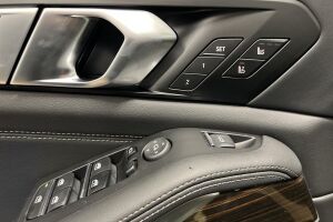 BMW X5 esikatselu 18