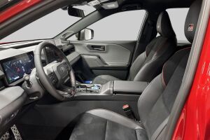 Toyota RAV4 esikatselu 8