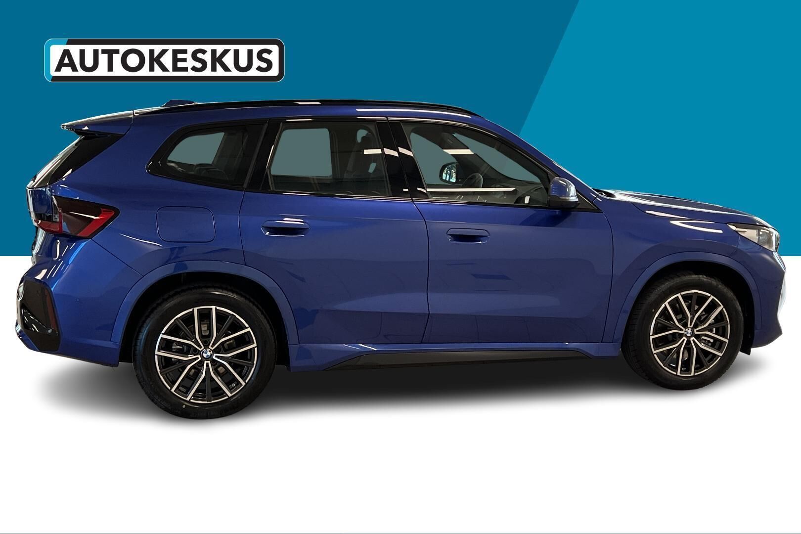 BMW iX1 iso kuva 3