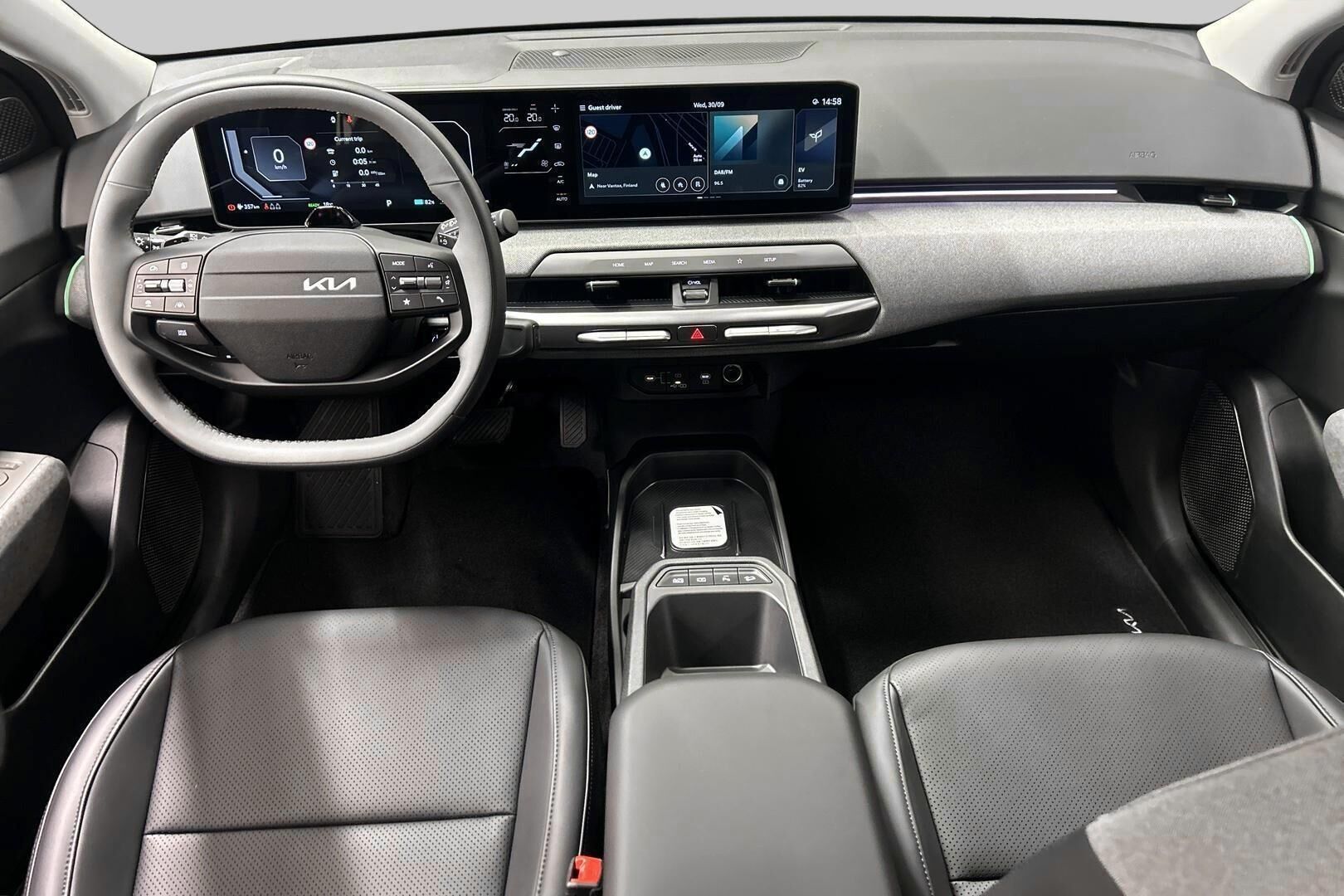 Kia EV4 iso kuva 6