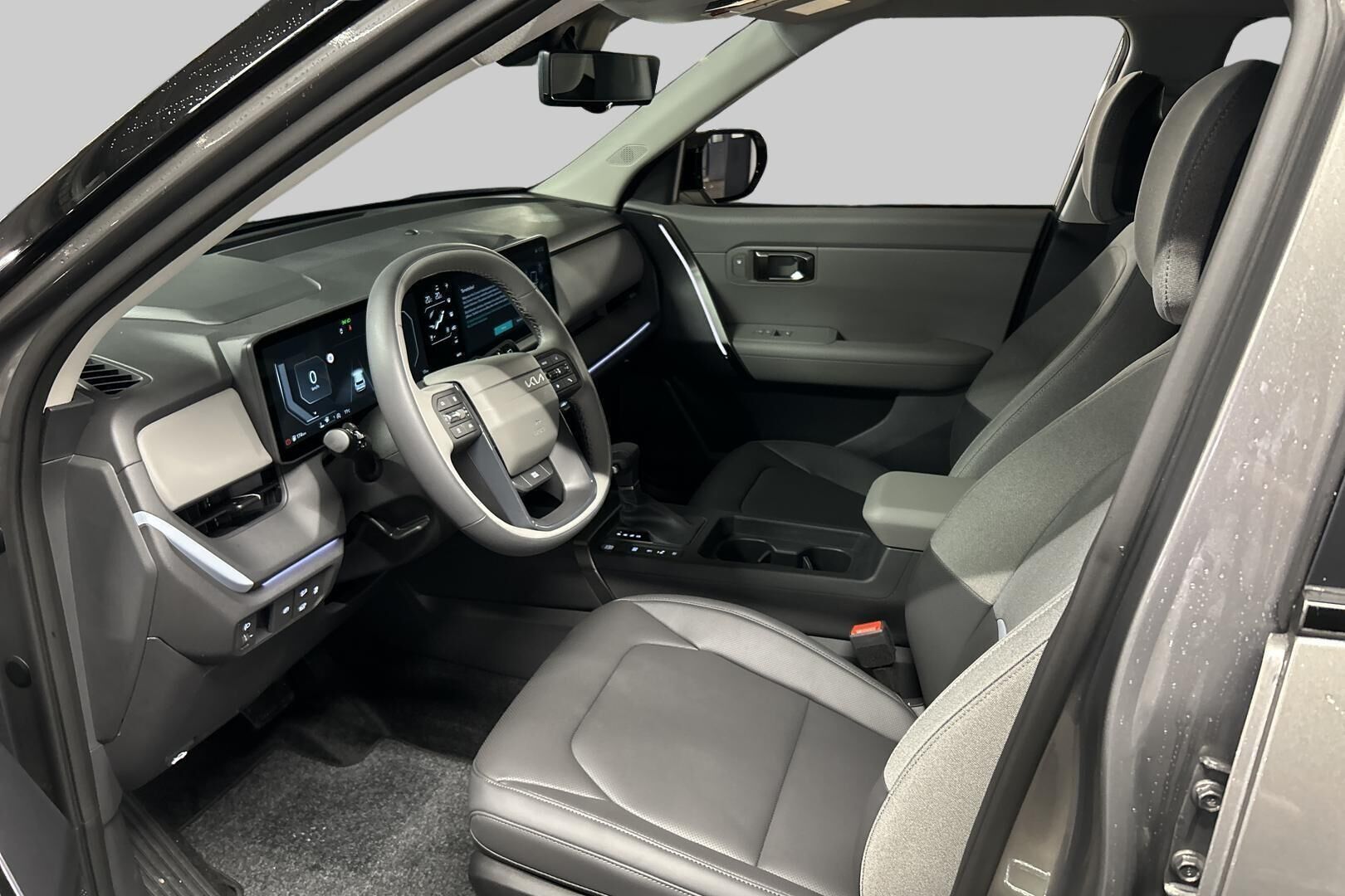 Kia Seltos iso kuva 8