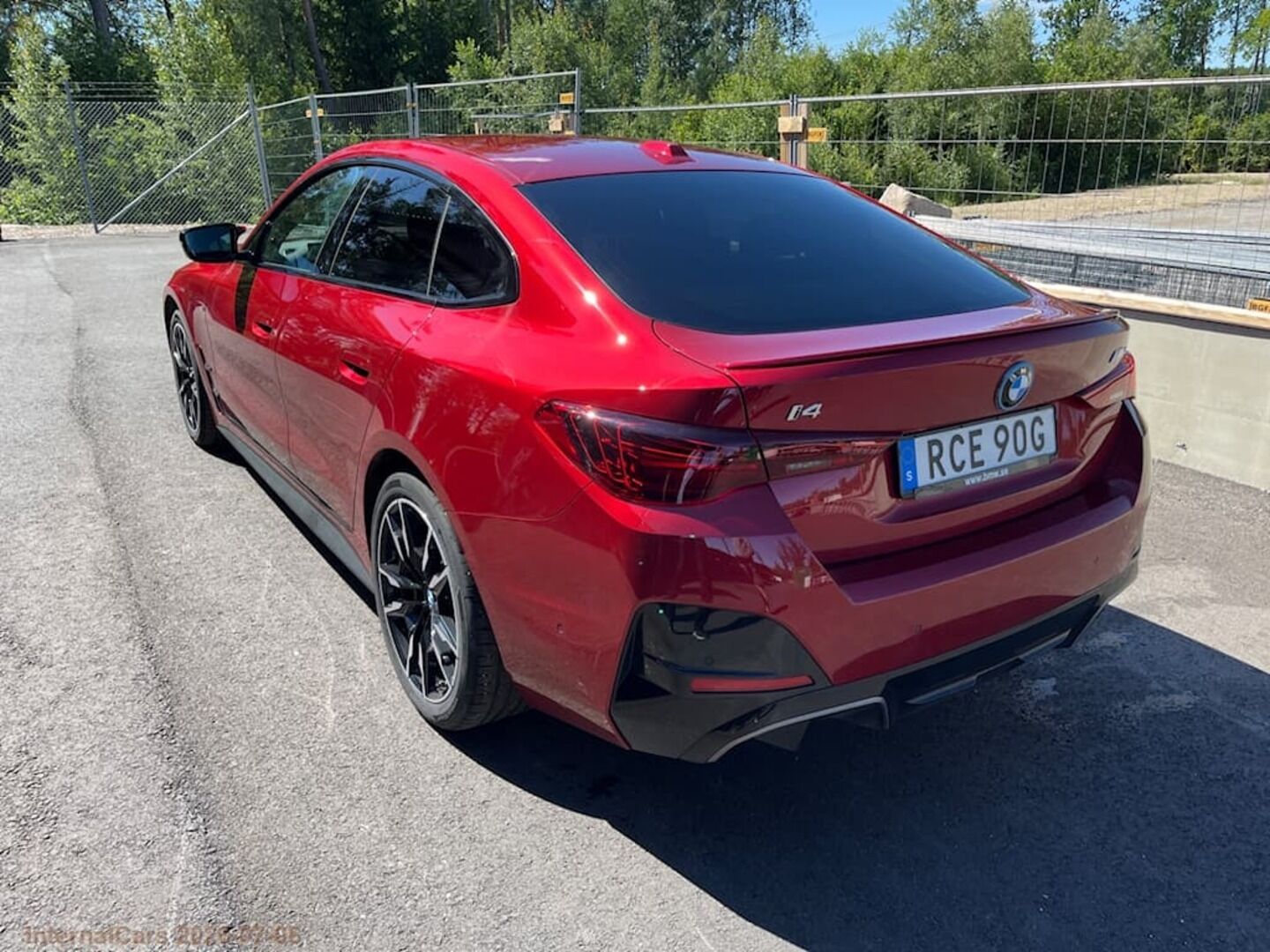 BMW I4 M60 iso kuva 3