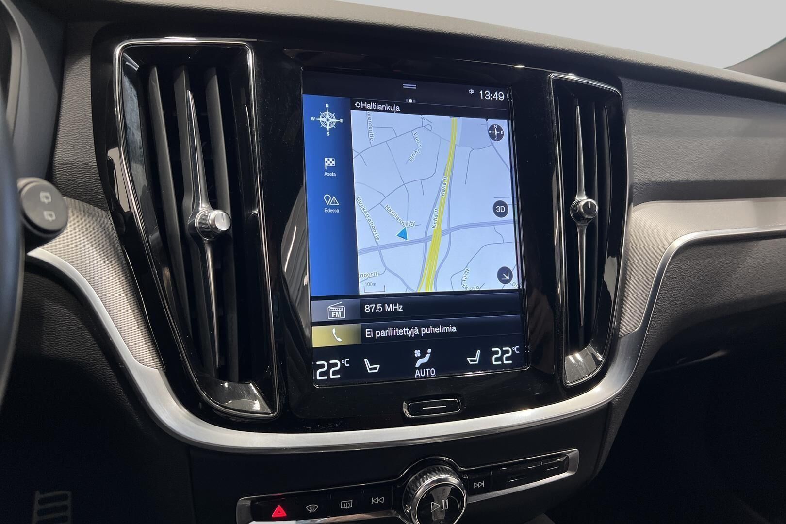Volvo V60 iso kuva 6
