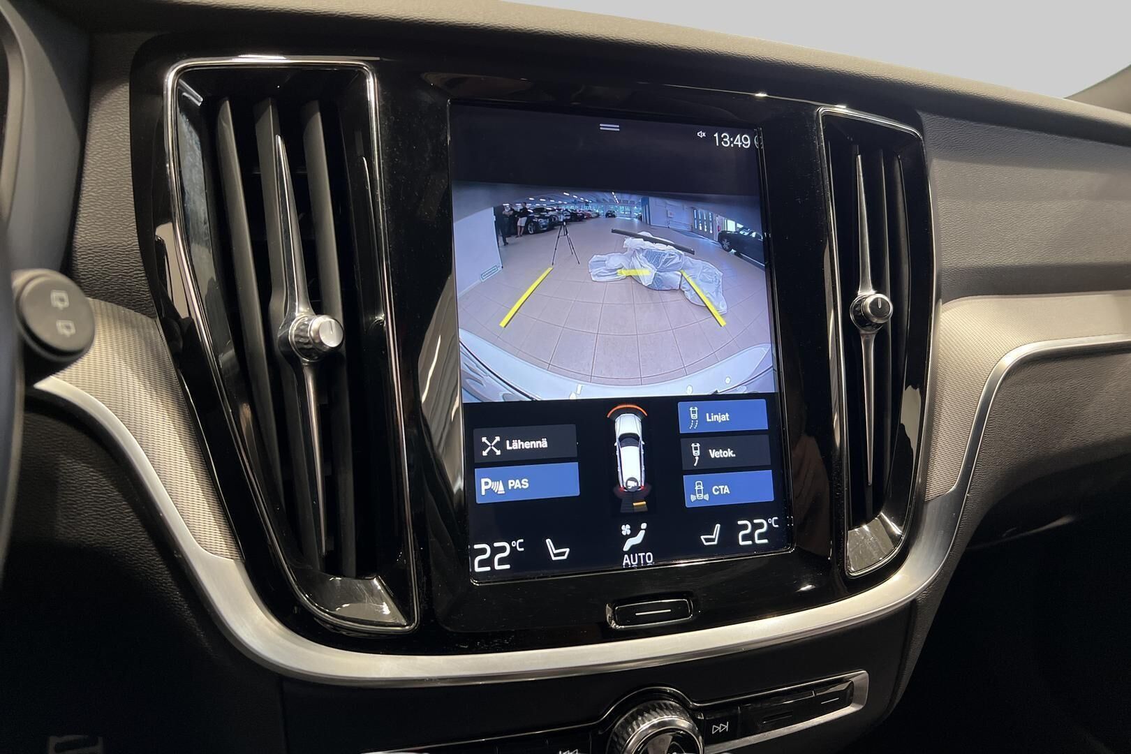 Volvo V60 iso kuva 7