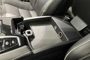 Volvo V60 esikatselu 28