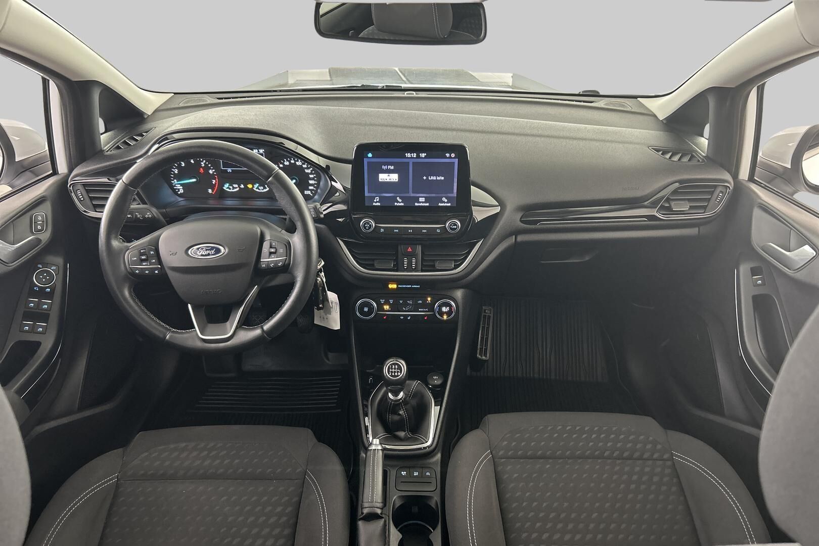 Ford Fiesta iso kuva 10
