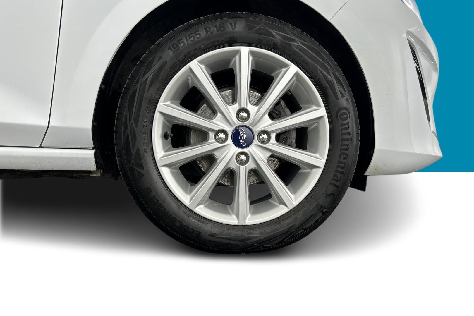 Ford Fiesta iso kuva 28