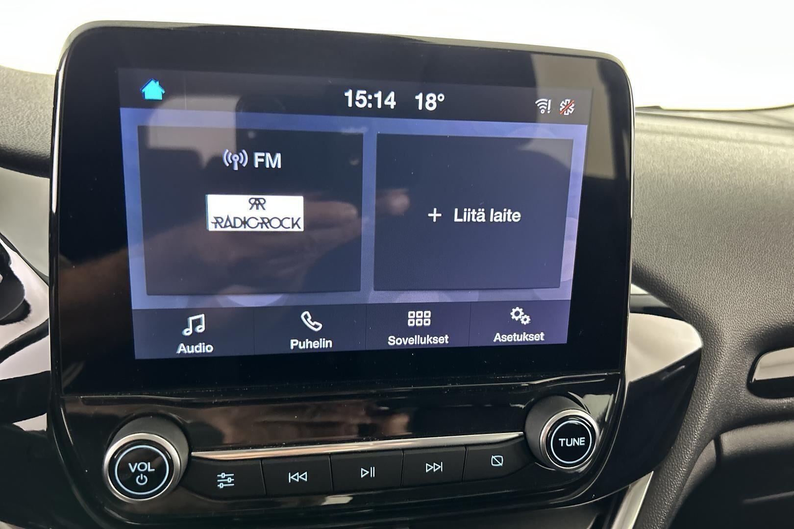 Ford Fiesta iso kuva 13