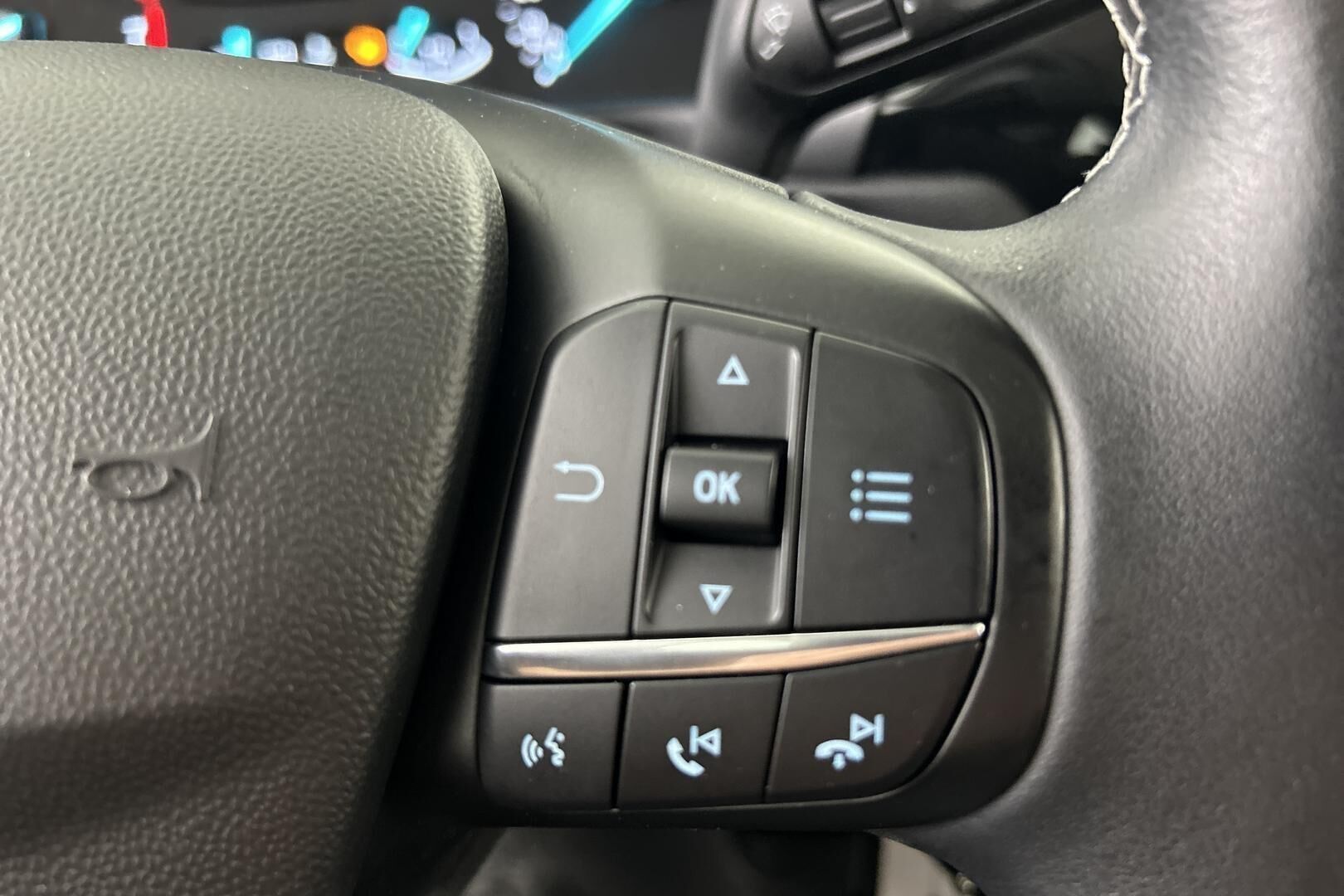 Ford Fiesta iso kuva 19