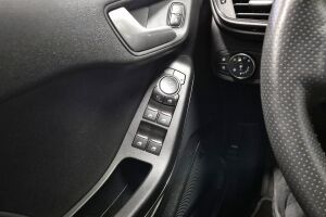 Ford Fiesta esikatselu 21