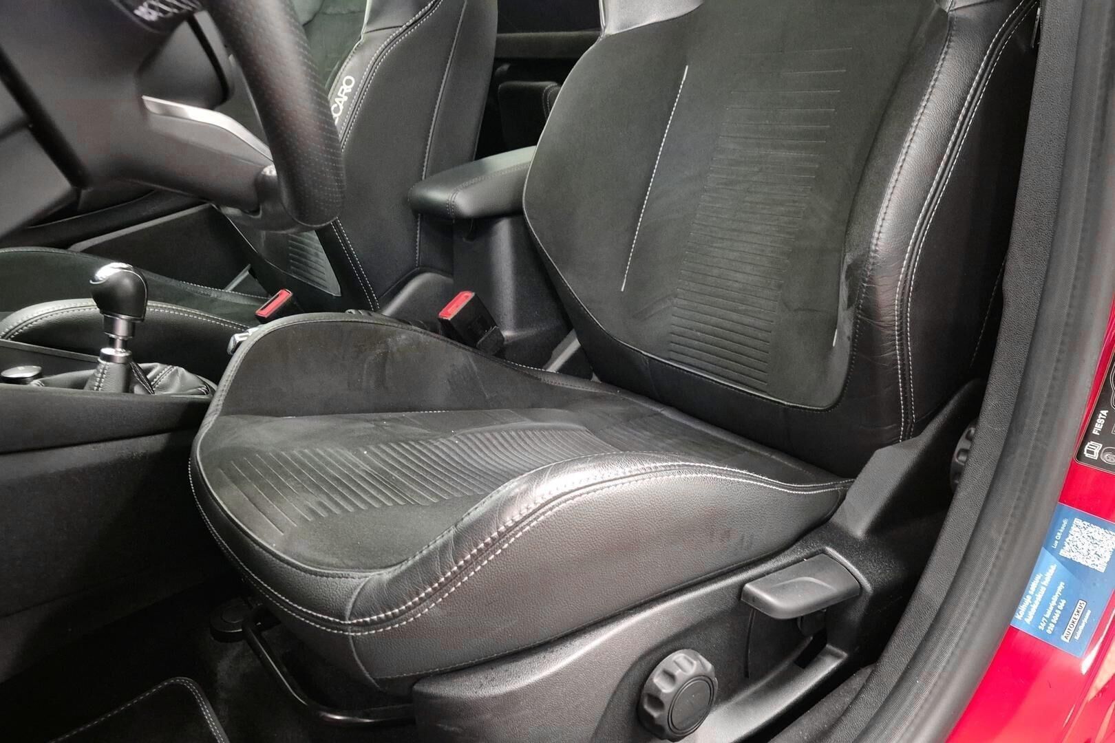 Ford Fiesta iso kuva 23