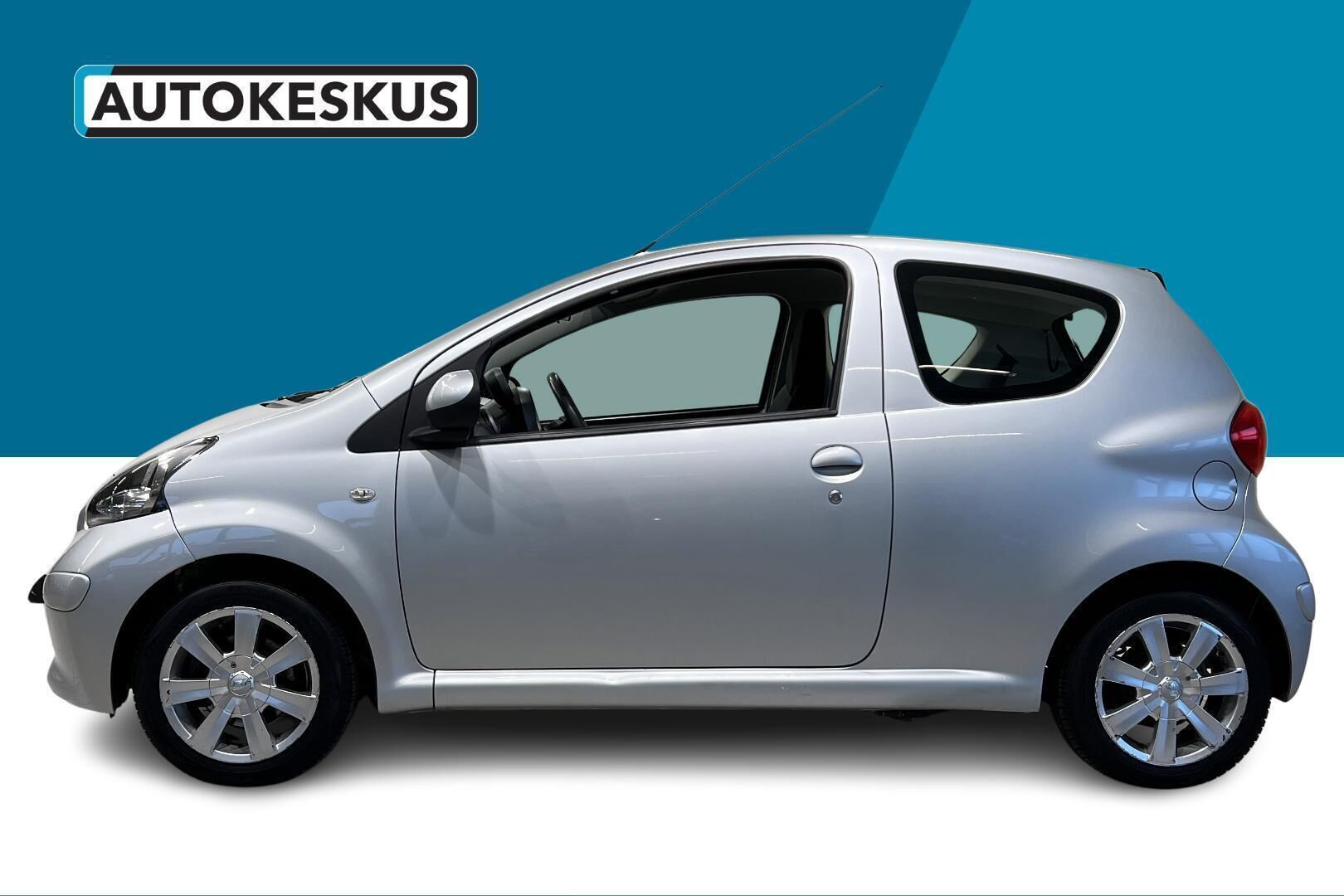 Toyota AYGO iso kuva 8