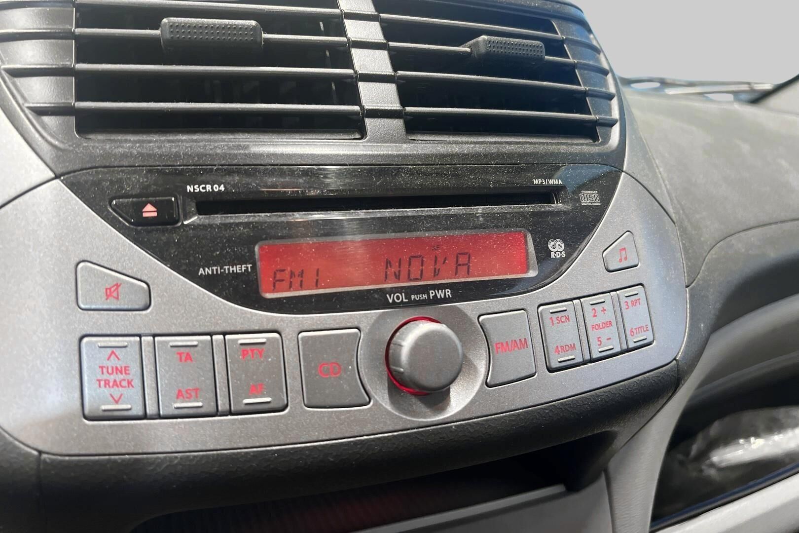 Suzuki Alto iso kuva 16