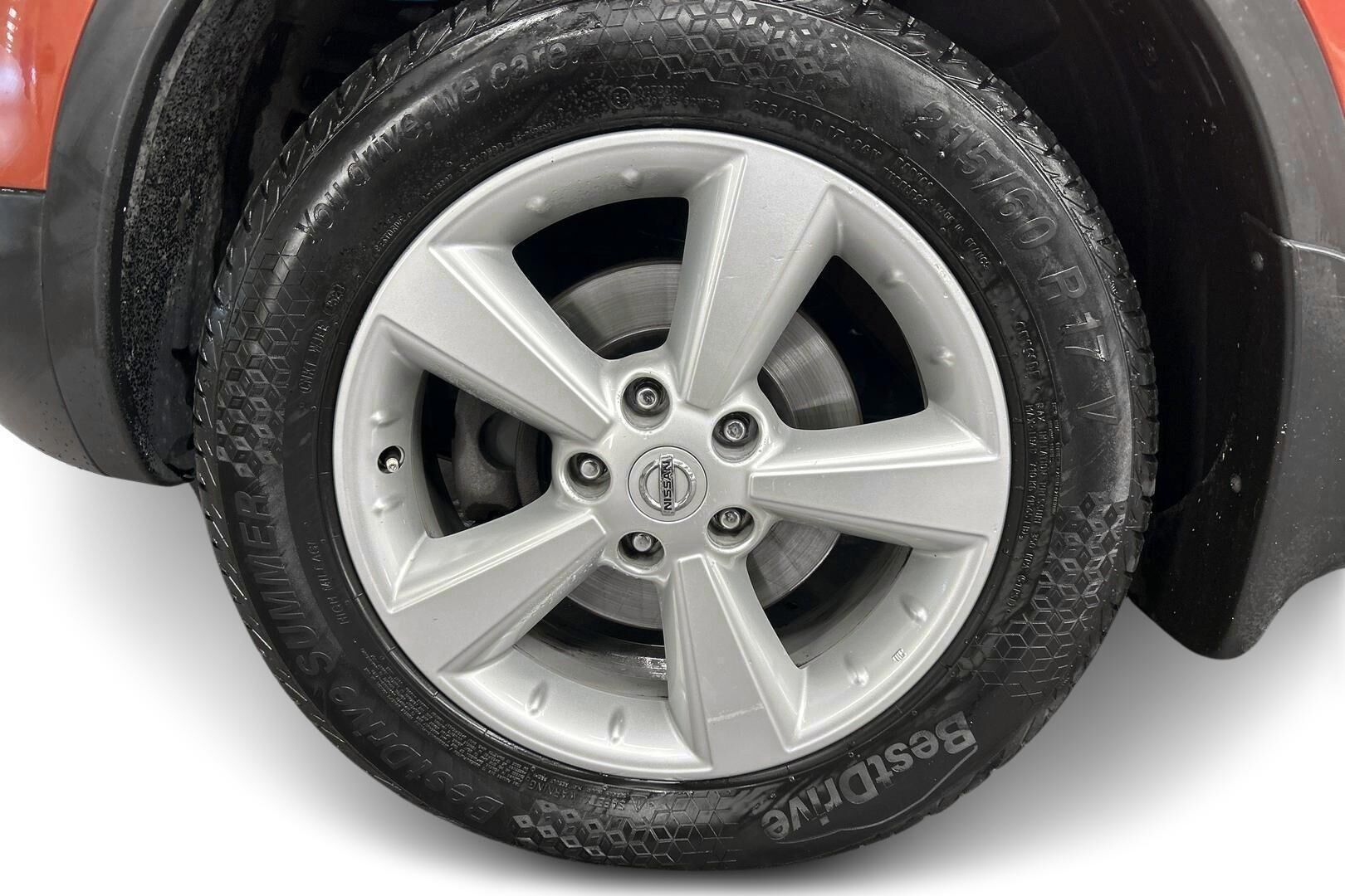 Nissan Qashqai iso kuva 13