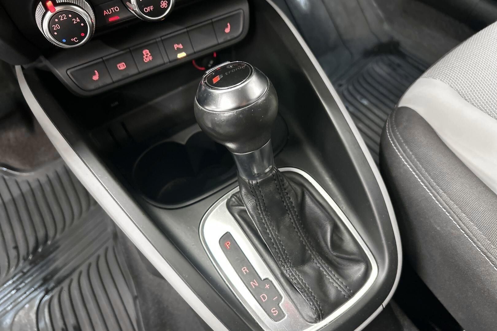 Audi A1 iso kuva 21