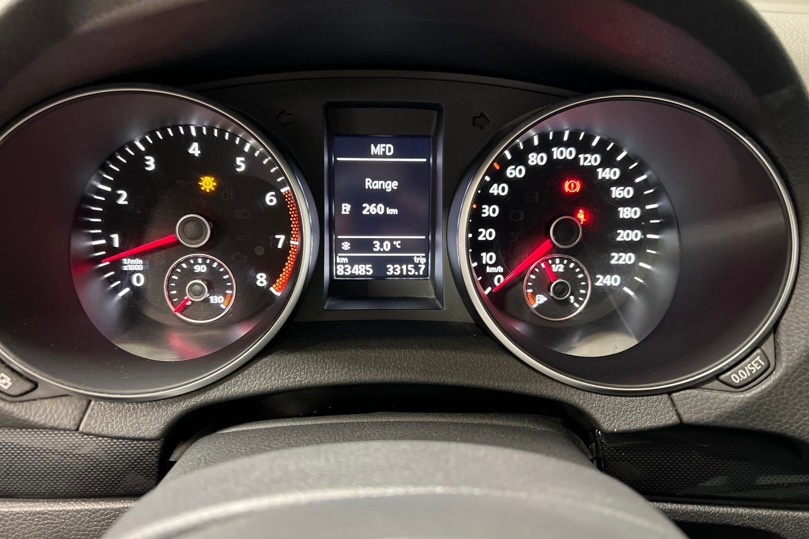 Volkswagen Golf iso kuva 13