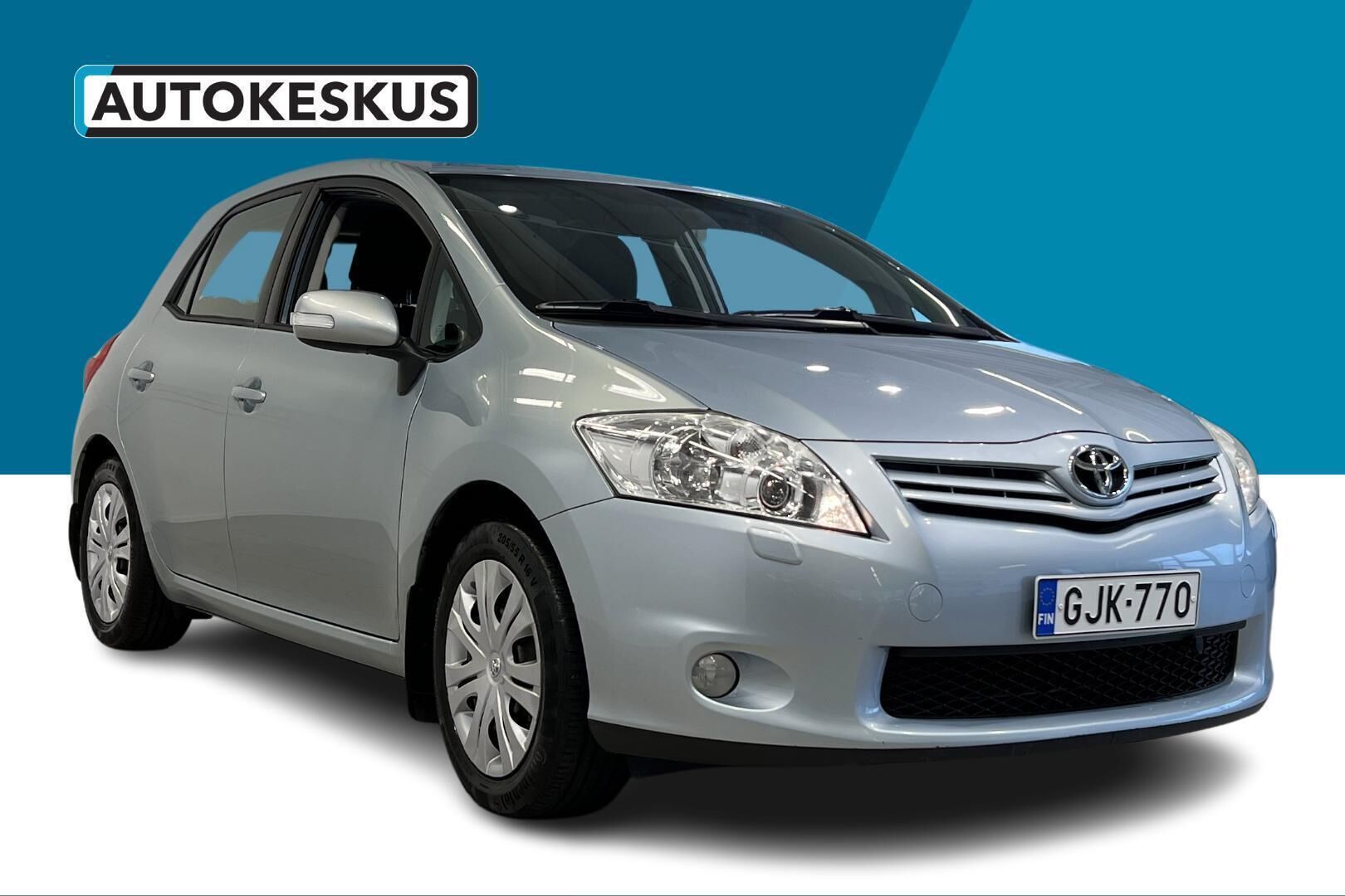 Toyota Auris iso kuva 3