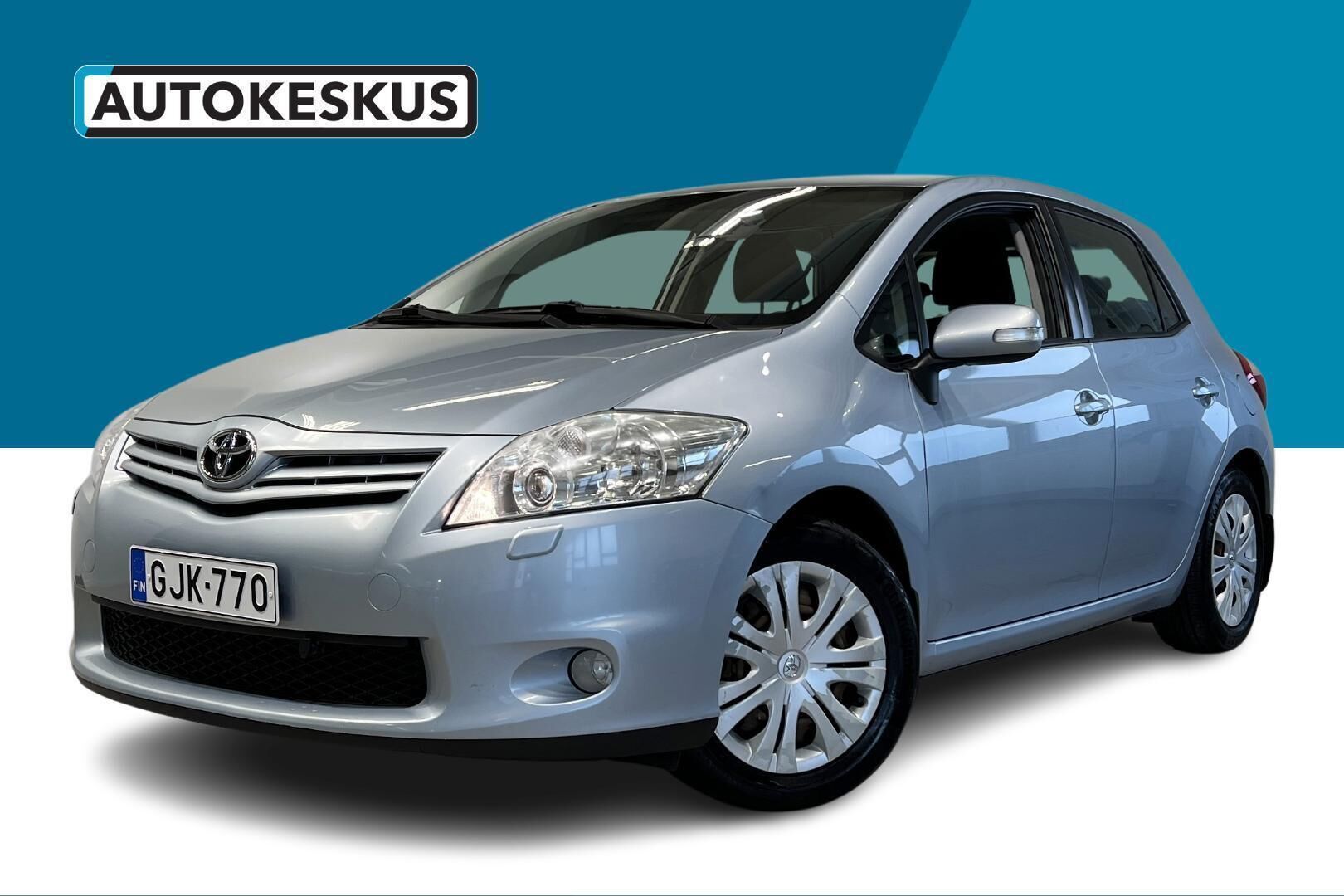 Toyota Auris iso kuva 0