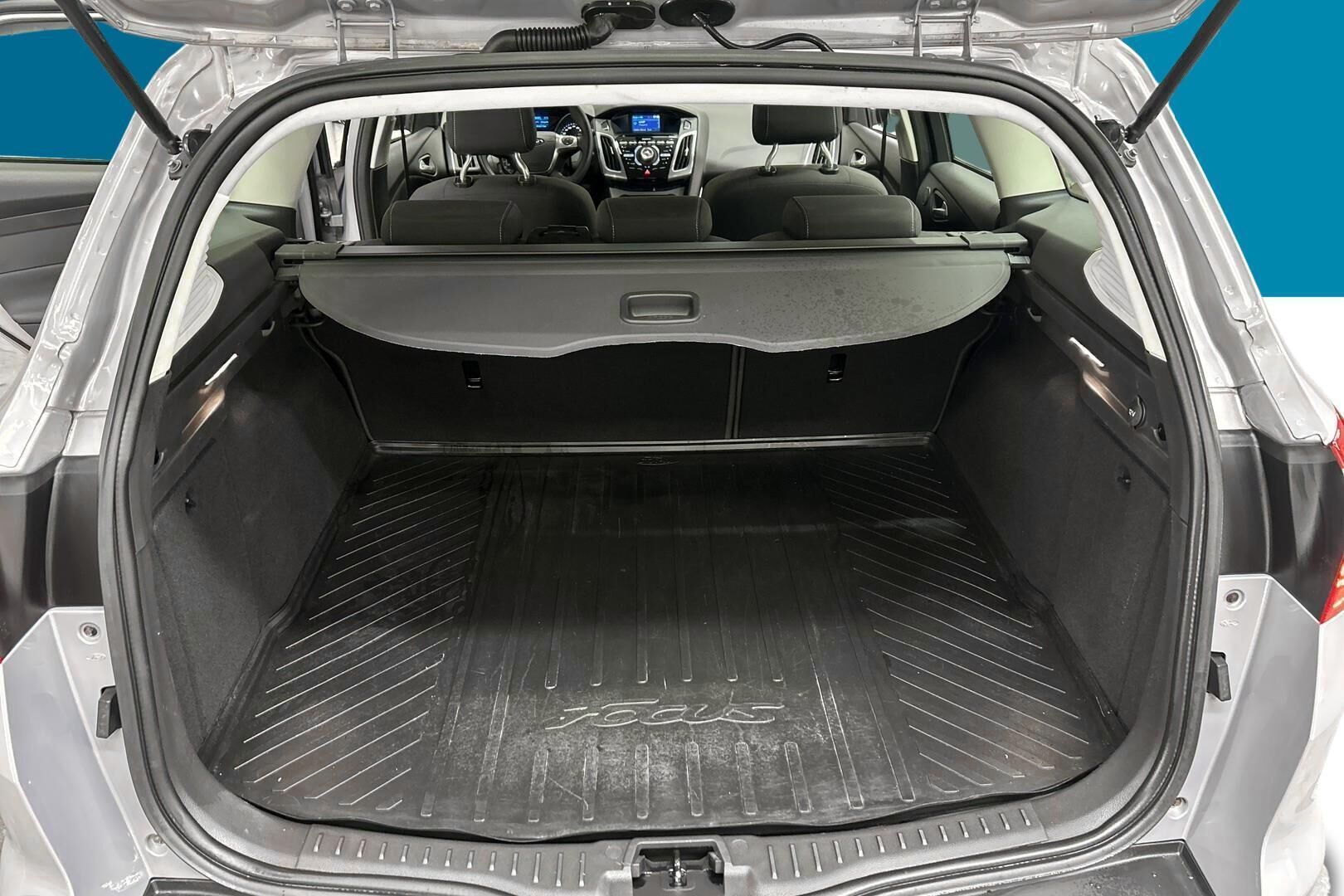 Ford Focus iso kuva 12