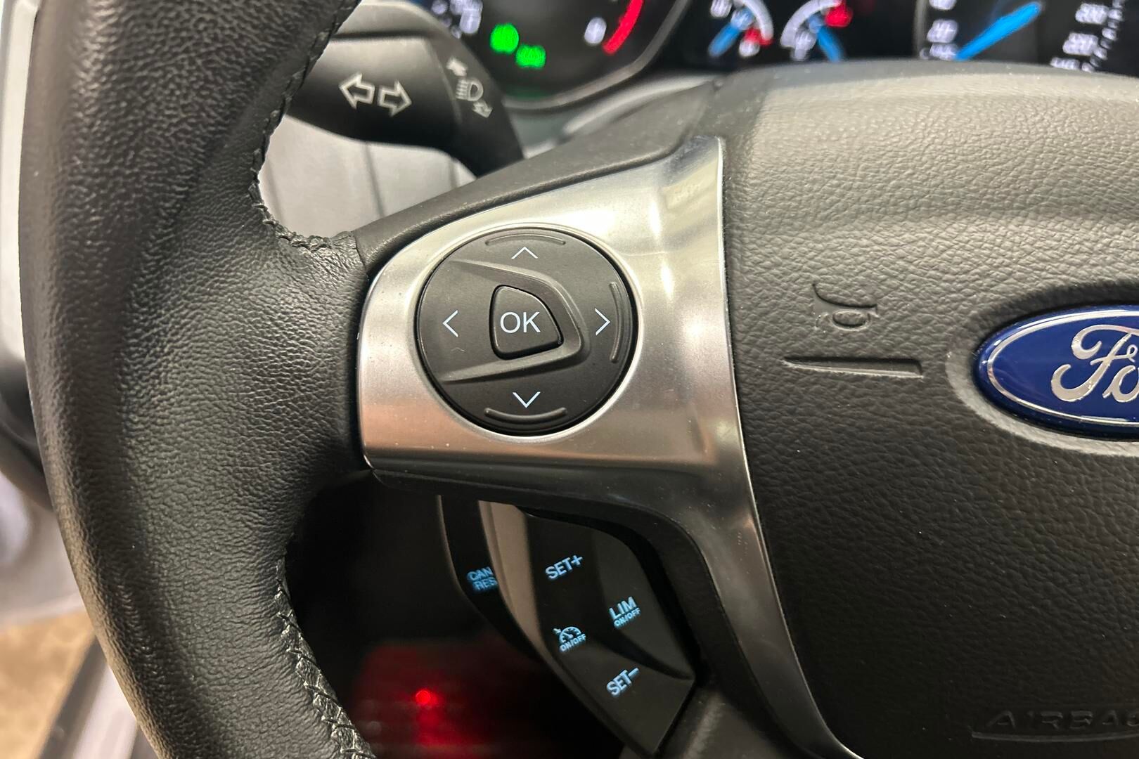 Ford Focus iso kuva 18