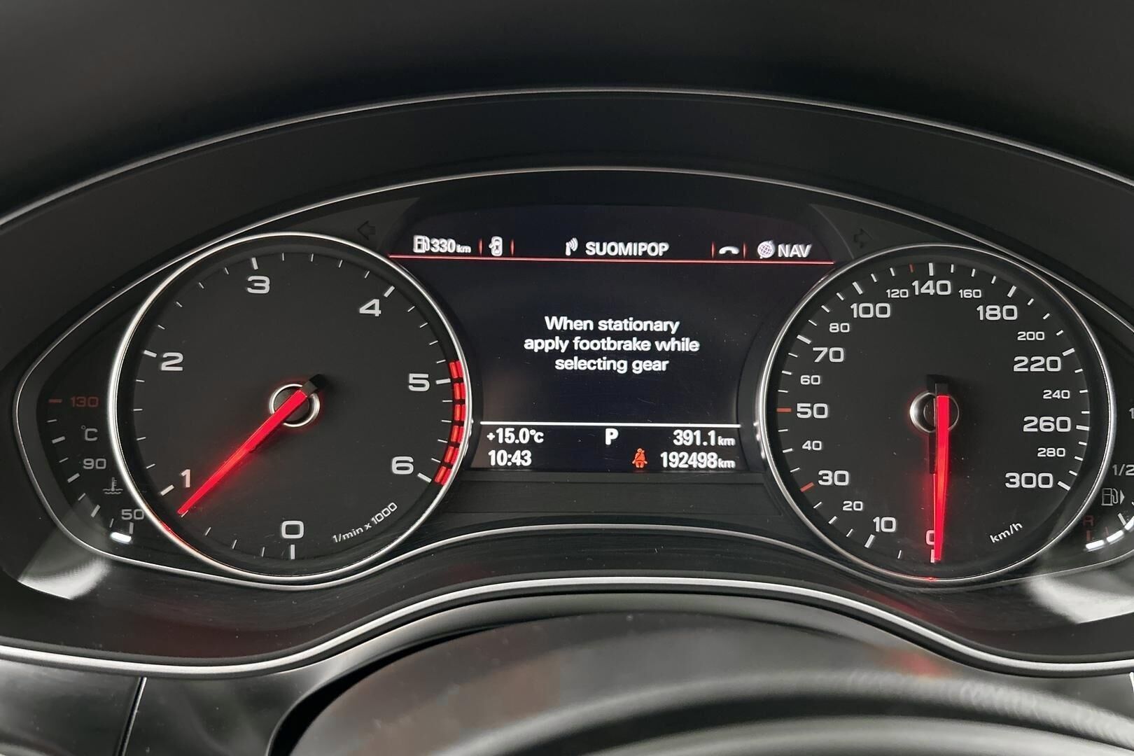 Audi A7 iso kuva 14