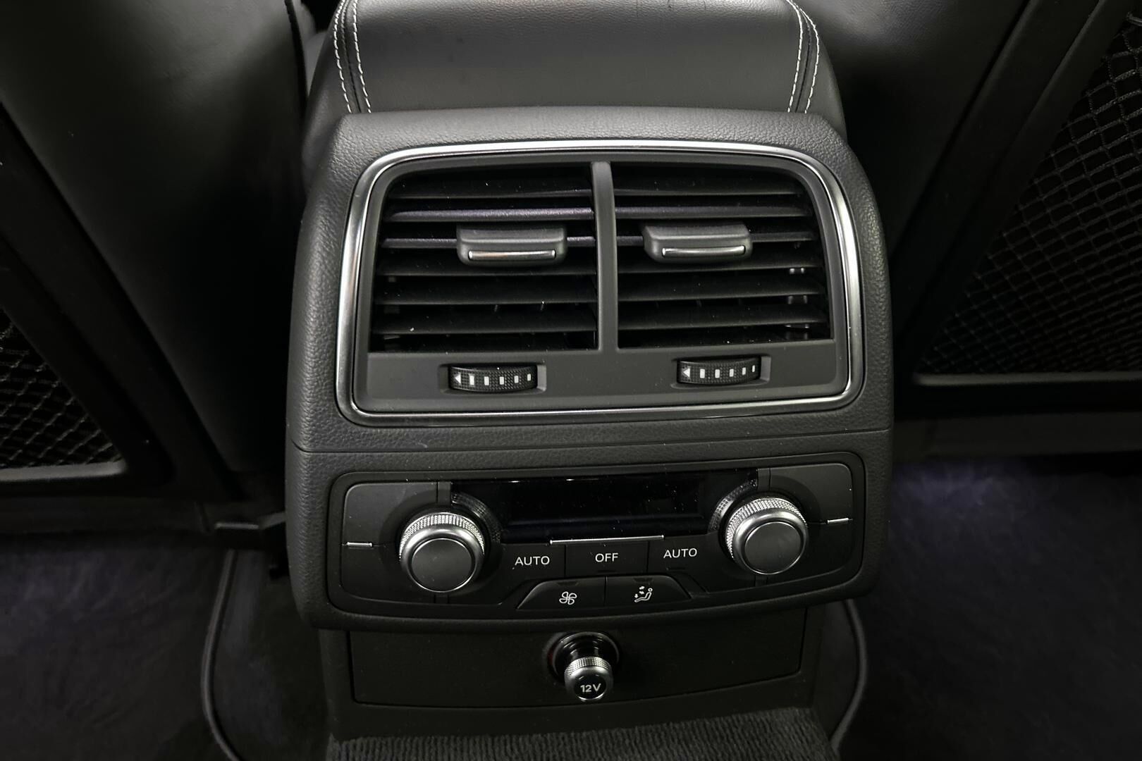 Audi A7 iso kuva 28