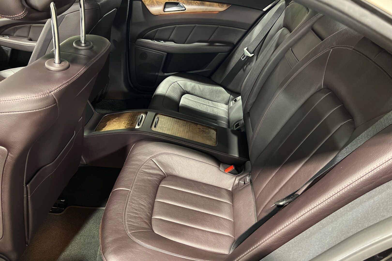 Mercedes-Benz CLS iso kuva 12