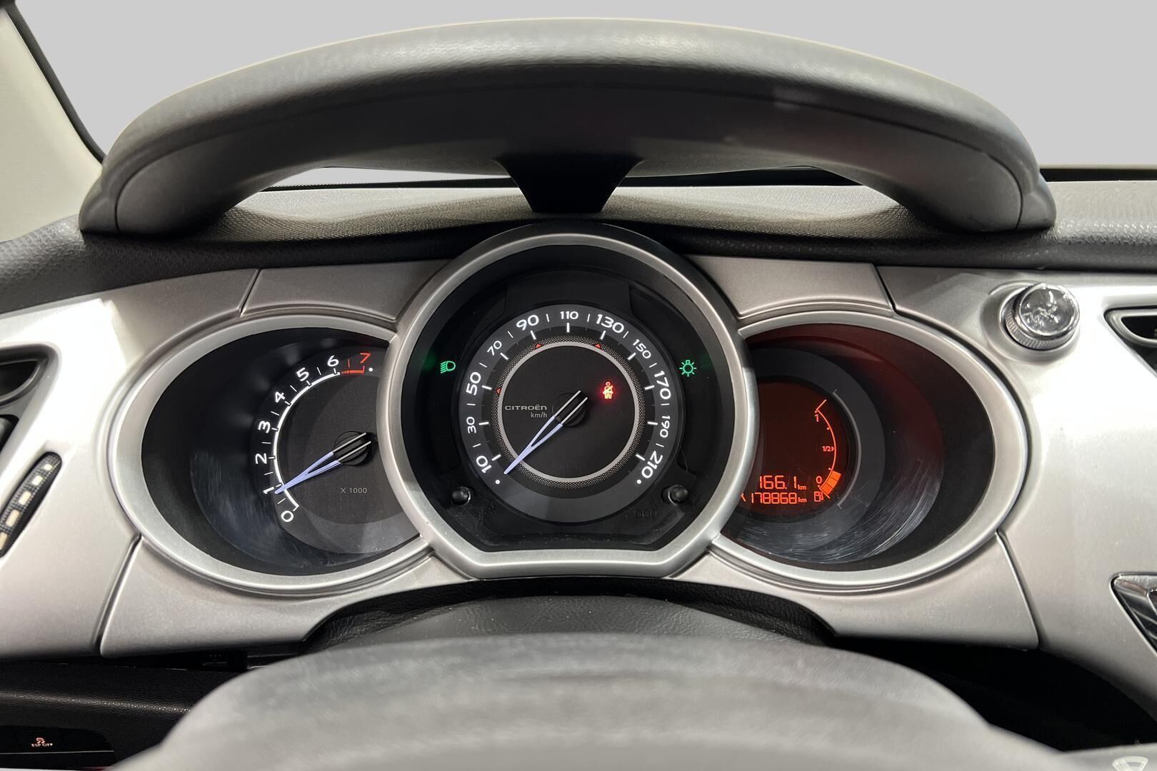 Citroen C3 iso kuva 14