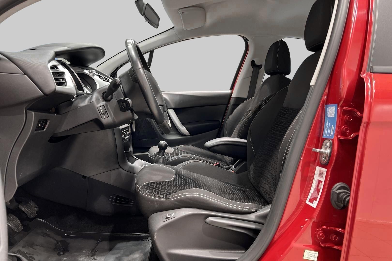 Citroen C3 iso kuva 9