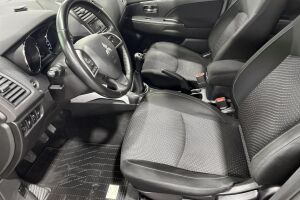 Mitsubishi ASX esikatselu 9