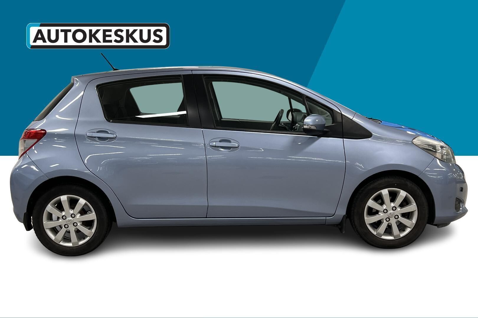 Toyota Yaris iso kuva 4