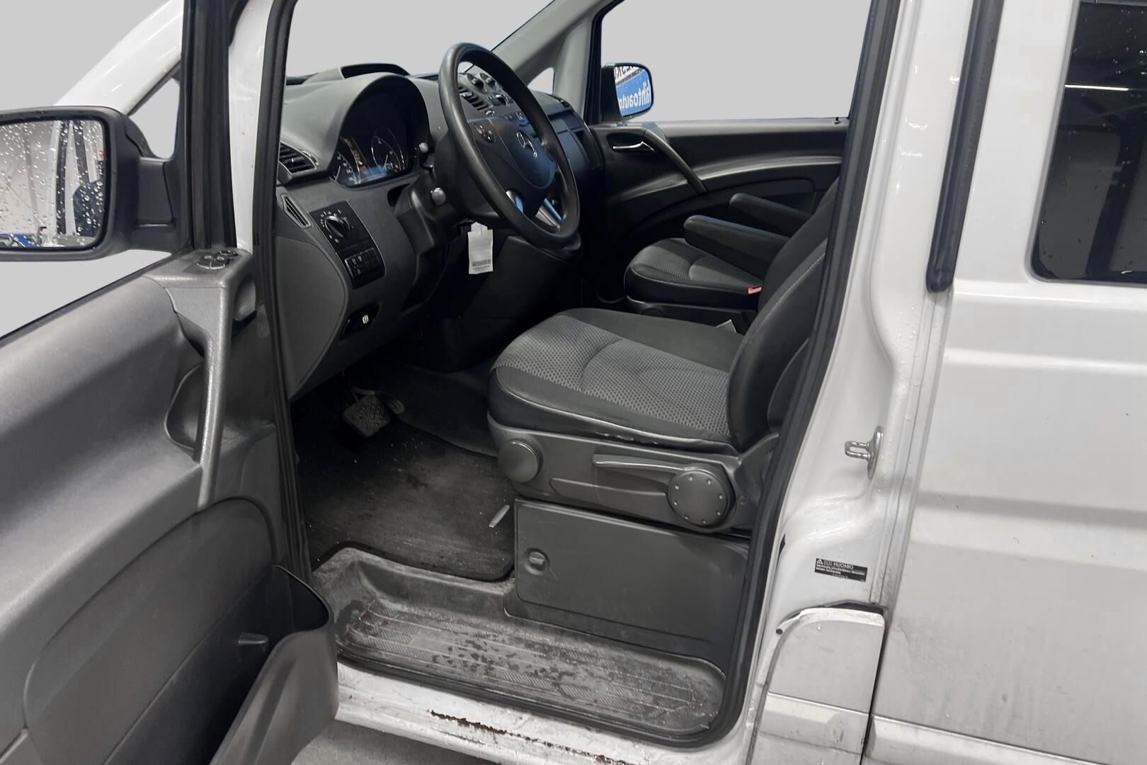 Mercedes-Benz Vito iso kuva 8