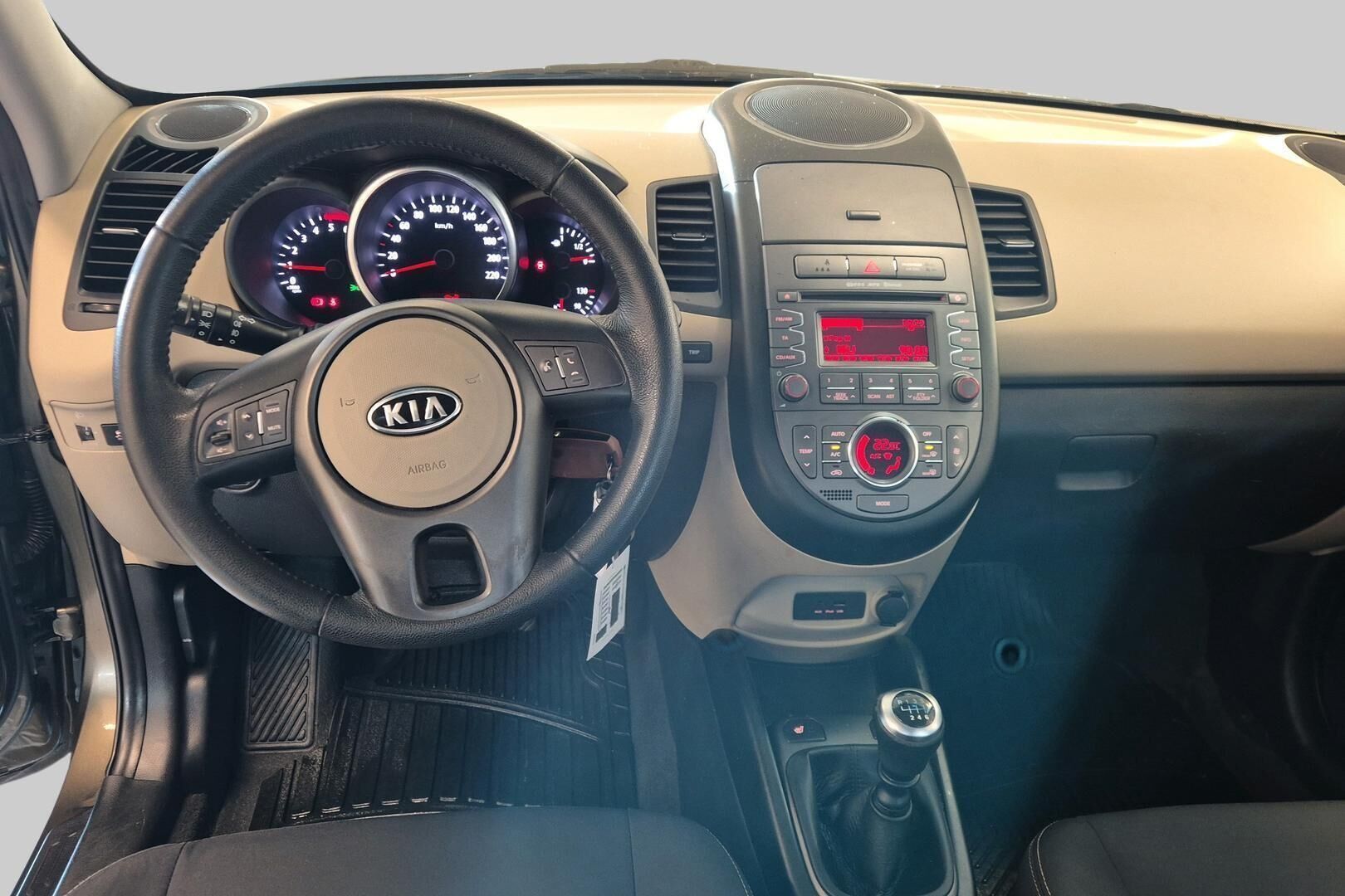Kia Soul iso kuva 8
