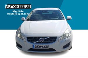 Volvo V60 esikatselu 1