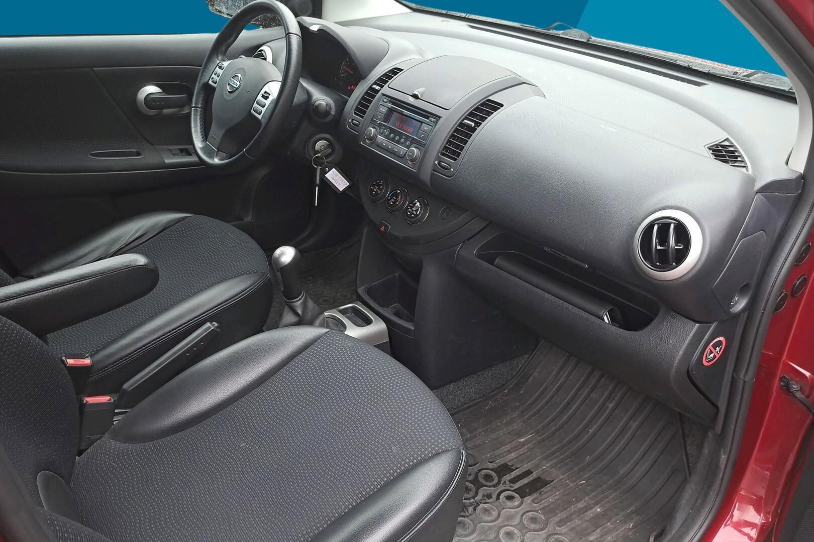 Nissan Note iso kuva 2