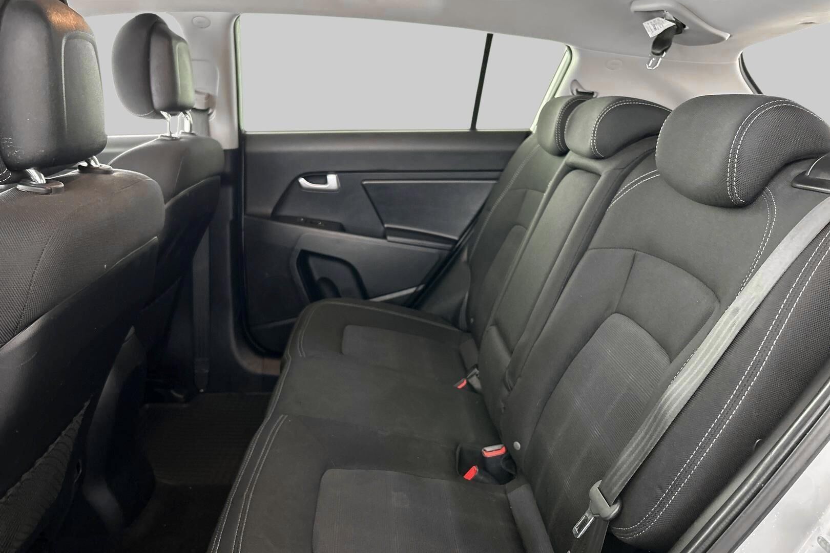 Kia Sportage iso kuva 9