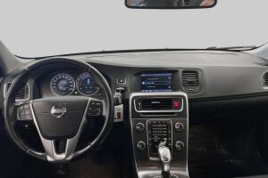Volvo V60 esikatselu 9