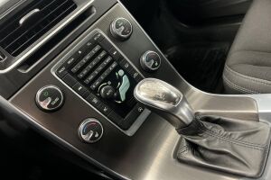 Volvo V60 esikatselu 14