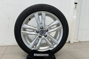 Volvo V60 esikatselu 17