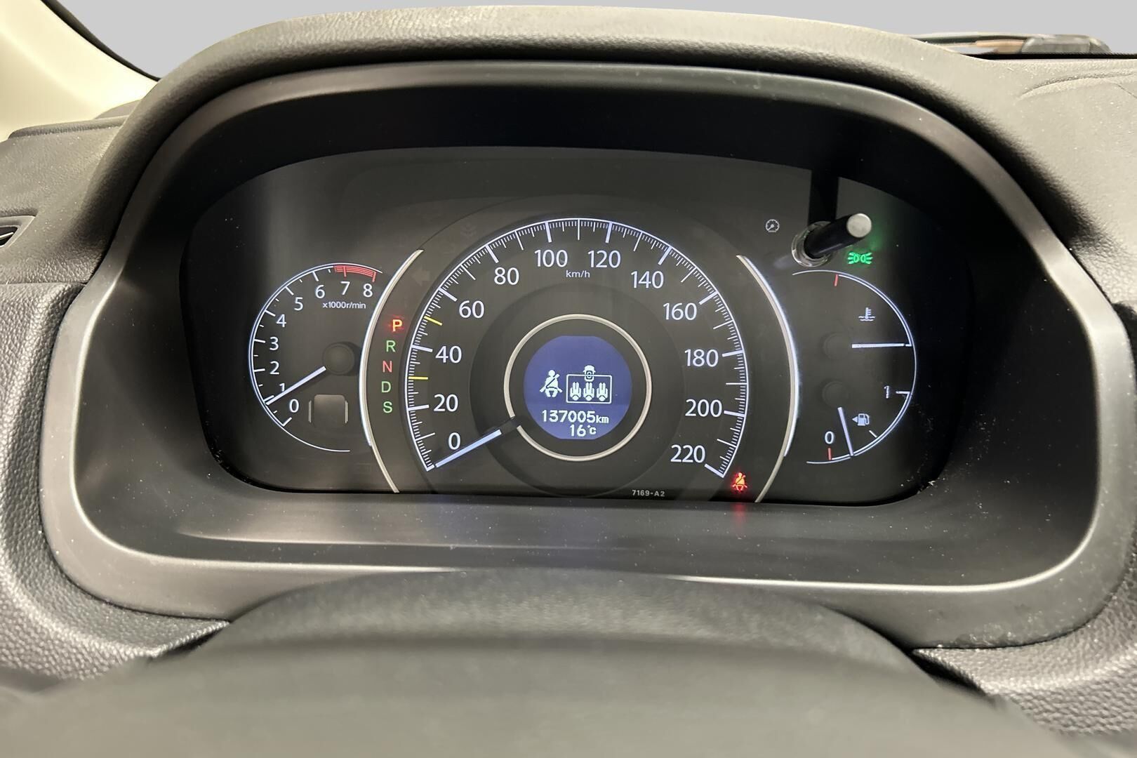 Honda CR-V iso kuva 14