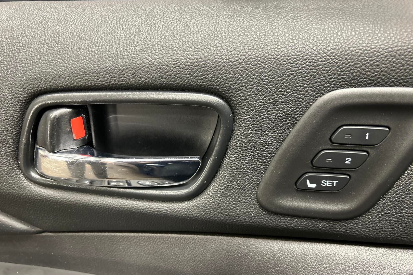 Honda CR-V iso kuva 26