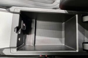 BMW 3-SARJA esikatselu 24