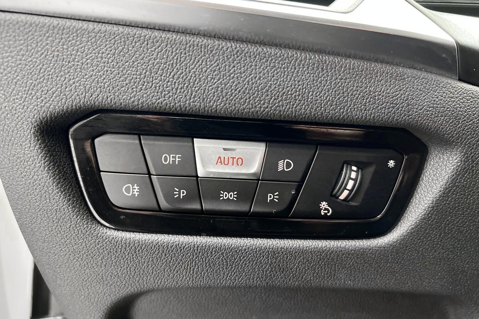 BMW 3-SARJA iso kuva 28