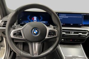 BMW 3-SARJA esikatselu 30