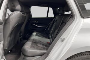 BMW 3-SARJA esikatselu 8