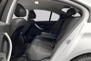 BMW 3-SARJA esikatselu 10