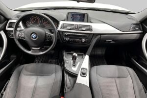 BMW 3-SARJA esikatselu 11
