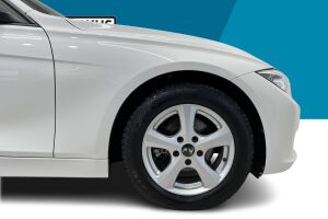 BMW 3-SARJA esikatselu 13